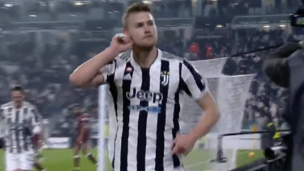 VIDEOGOAL: Matthijs de Ligt kopt raak voor Juventus in derby