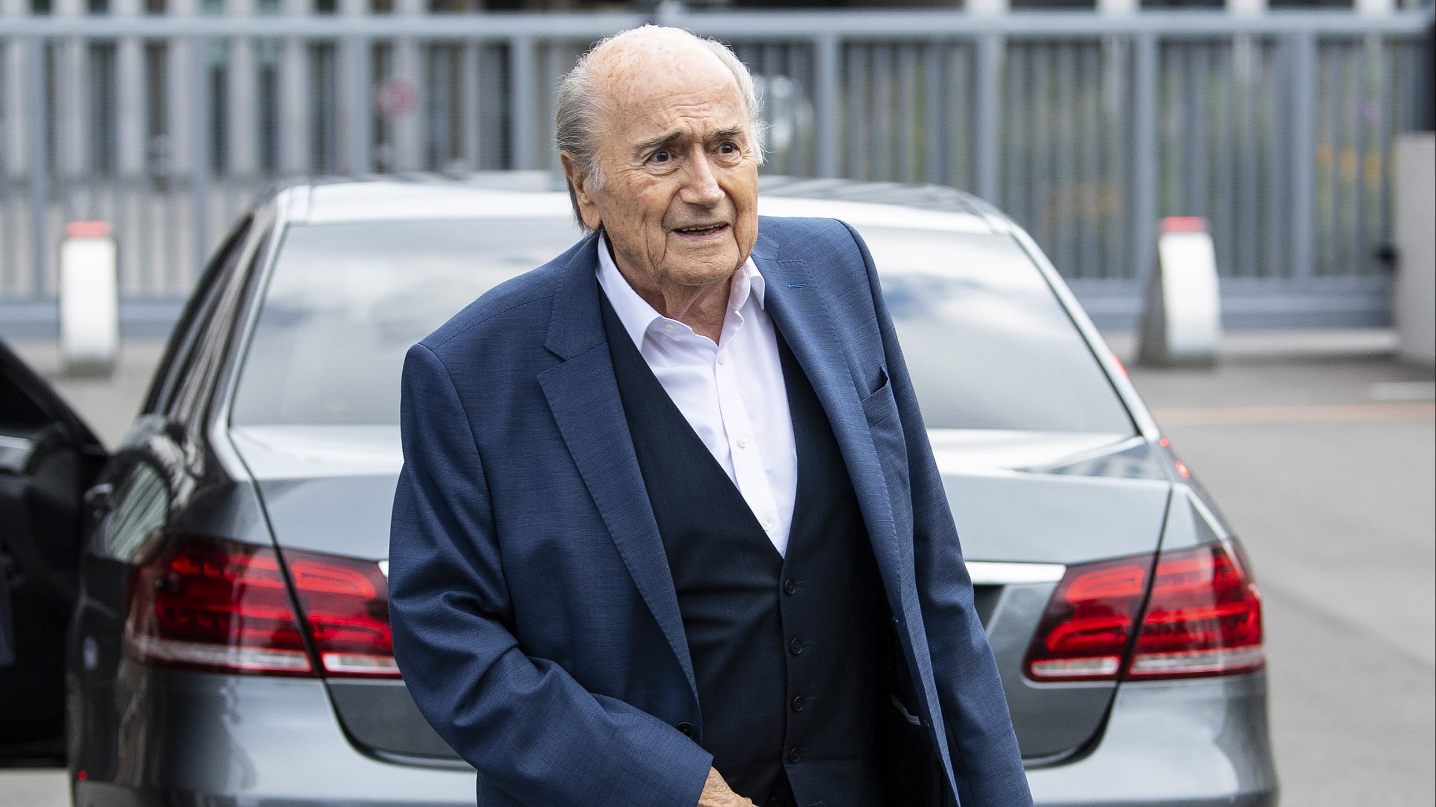 Voormalig FIFA-voorzitter Blatter opgenomen in ziekenhuis