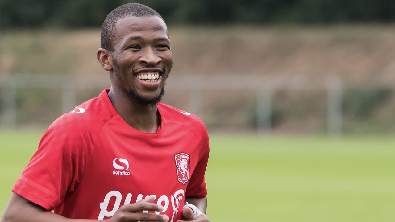 Mokotjo keert terug op trainingsveld in Enschede