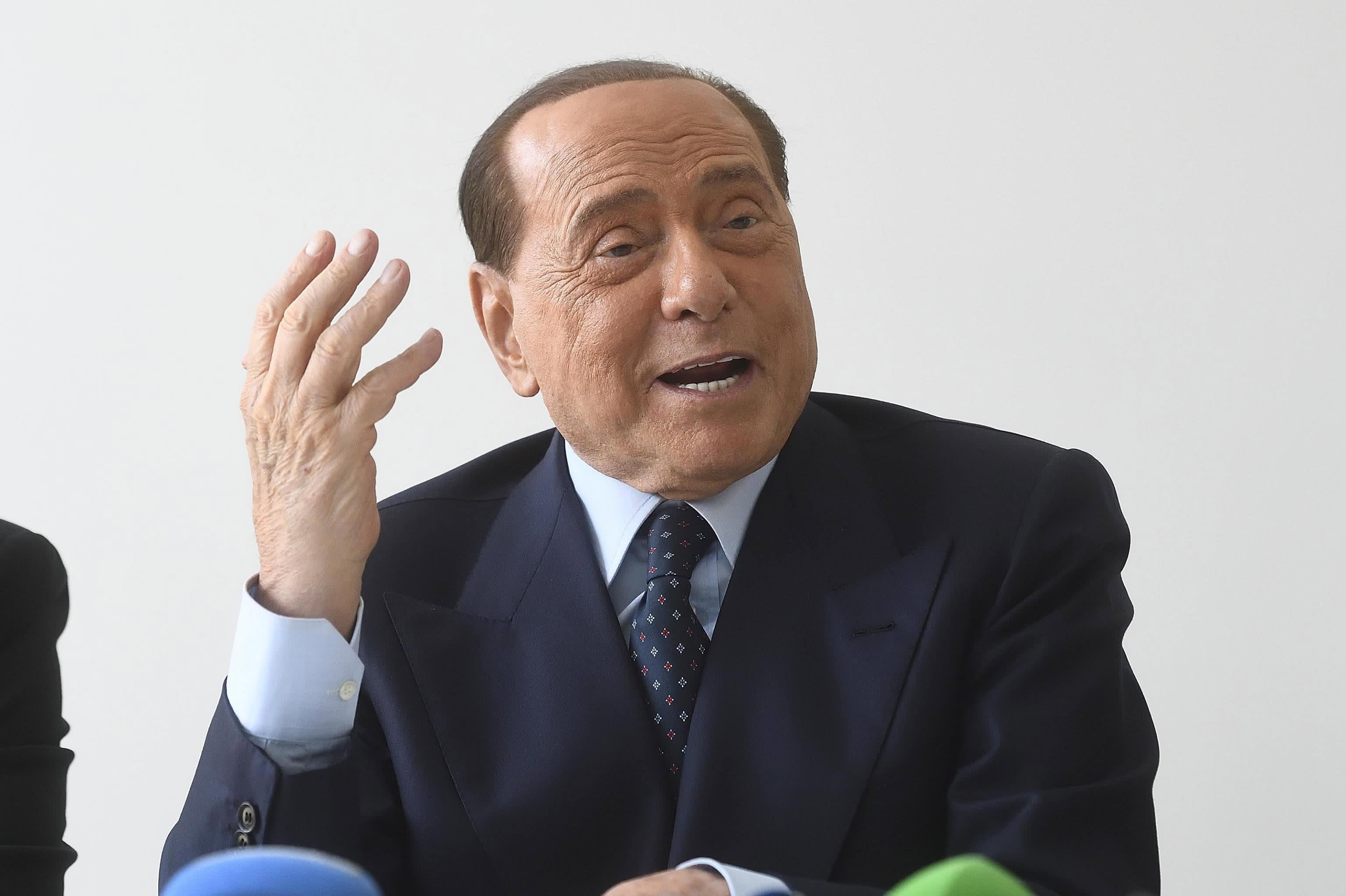Berlusconi ziet Monza met 3-0 van AC Milan winnen