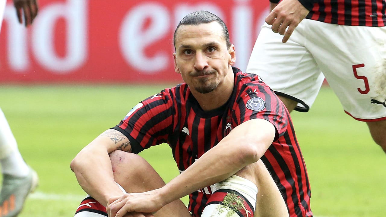 Zlatan hint op vertrek bij AC Milan: 'Ibra is geen Europa League-speler'