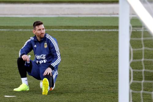 Liesblessure houdt Messi aan de kant