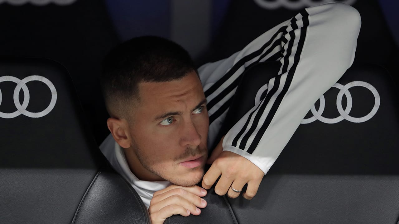 Hazard begint op de bank bij Real