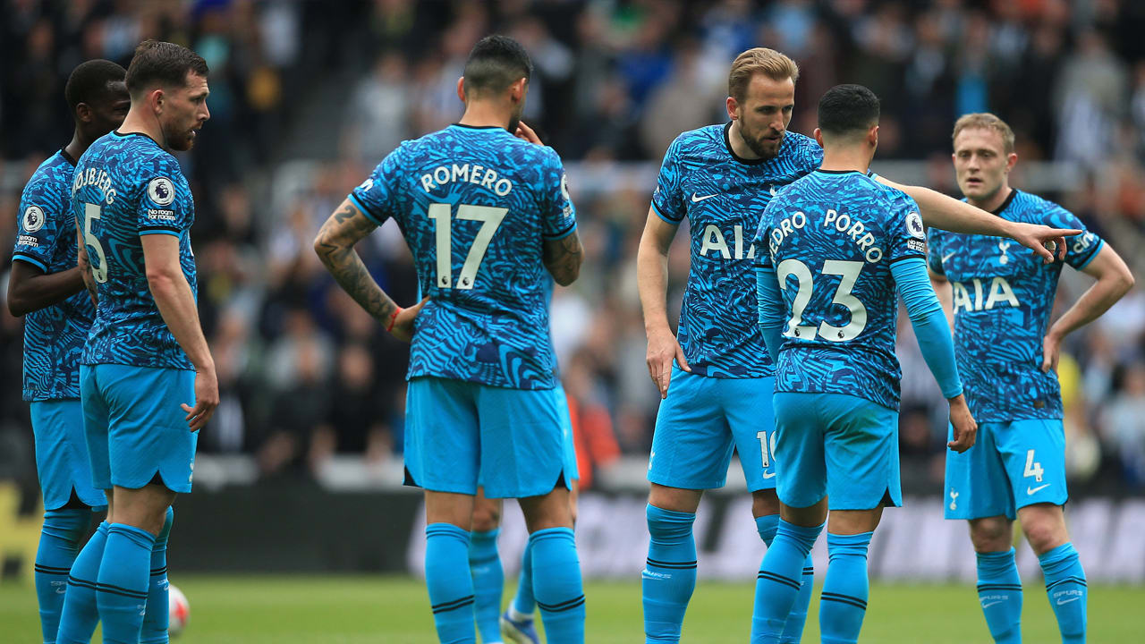 Tottenham geeft supporters geld terug na 6-1 nederlaag tegen Newcastle