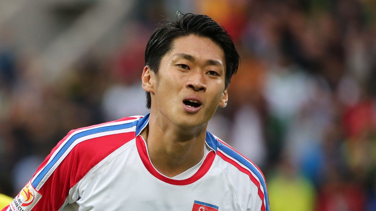 Historisch Koreaans voetbalduel eindigt in 0-0