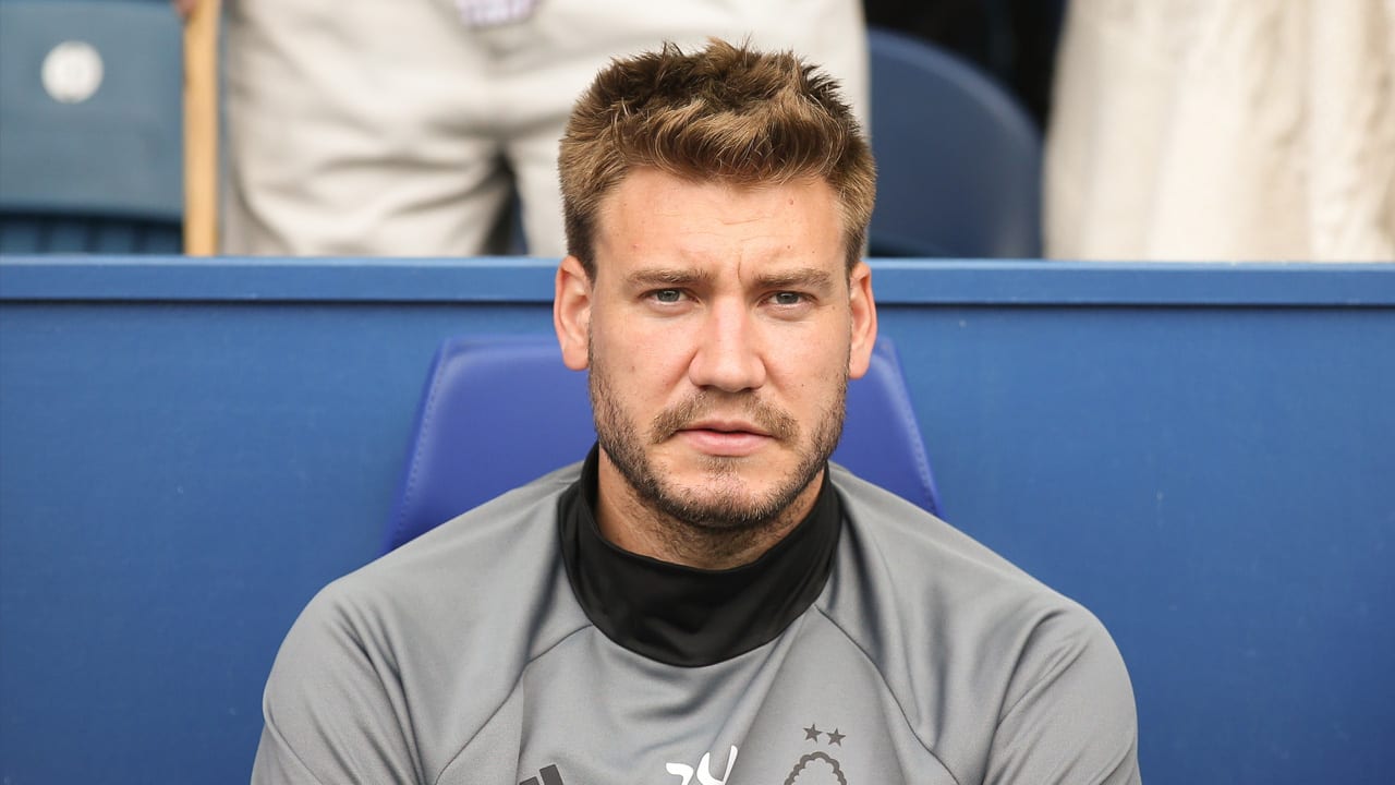 'Lord' Bendtner (33) zet definitief punt achter carrière
