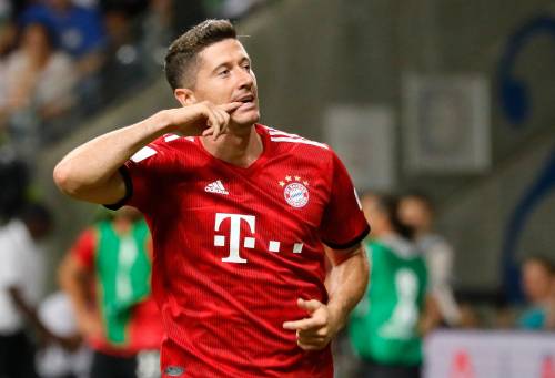 Lewandowski leidt sterk Bayern naar Supercup