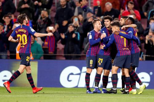 Invaller Messi leidt Barcelona naar winst
