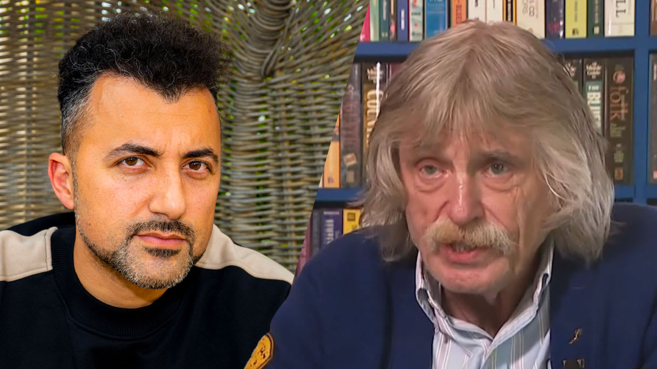 Johan Derksen is het eens met Jan Slagter over Özcan Akyol: 'Hij heeft de genadeklap gegeven!'