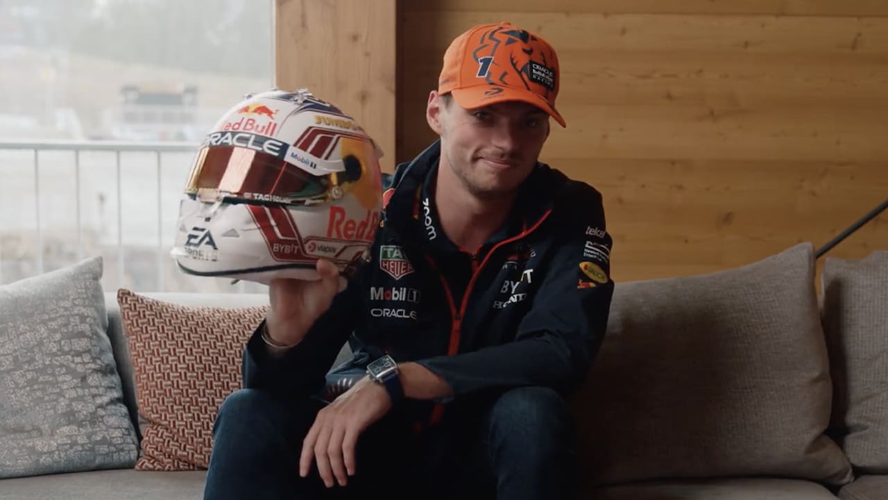 Max Verstappen presenteert speciale helm voor GP van Zandvoort