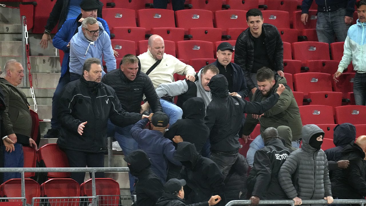 AZ-supporters niet welkom bij uitwedstrijd tegen NEC naar aanleiding van rellen tegen West Ham
