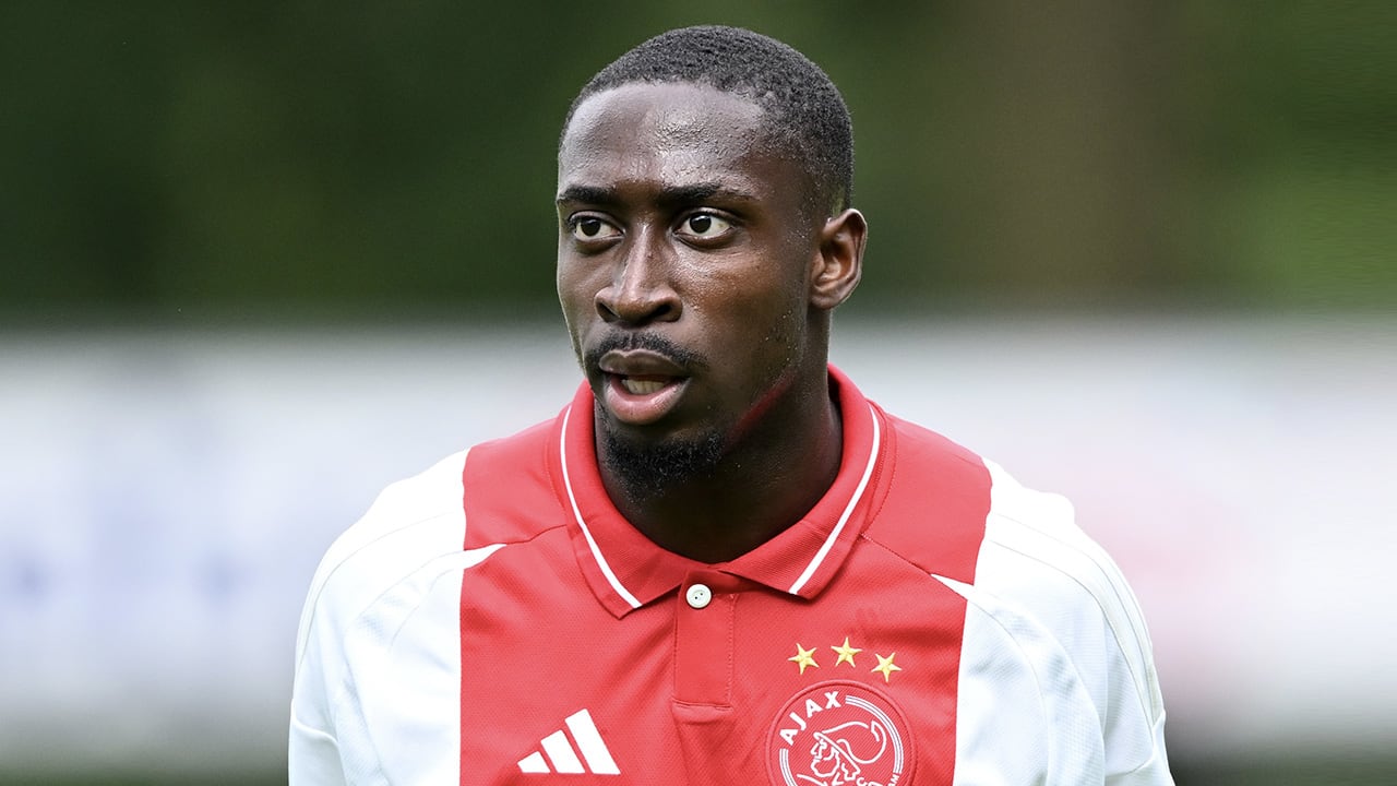 'Ajax nadert akkoord met Club Brugge over transfersom voor Carlos Forbs'