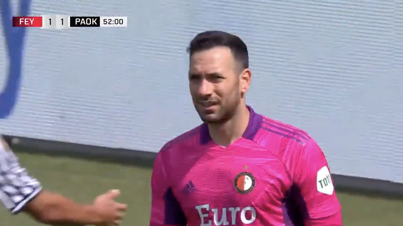 VIDEOGOAL: nieuwe Feyenoord-keeper blundert in oefenduel met PAOK