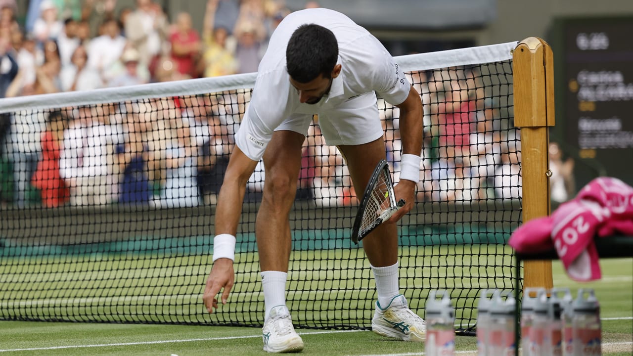 Djokovic krijgt boete van 7000 euro na woede-uitbarsting in Wimbledon-finale