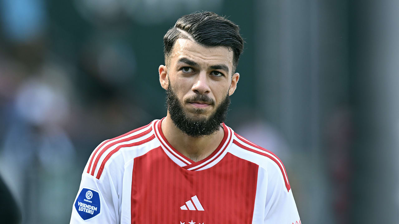 'Miljoenenaankoop Mikautadze kan tijdelijk vertrekken bij Ajax'