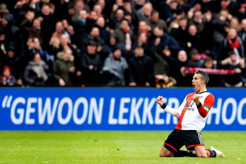 Van Persie geniet van 'spirit' van Feyenoord