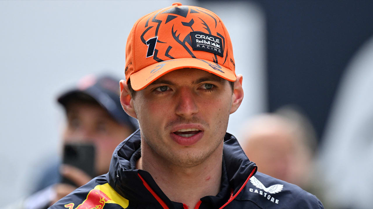 Max Verstappen pakt poleposition op circuit Silverstone