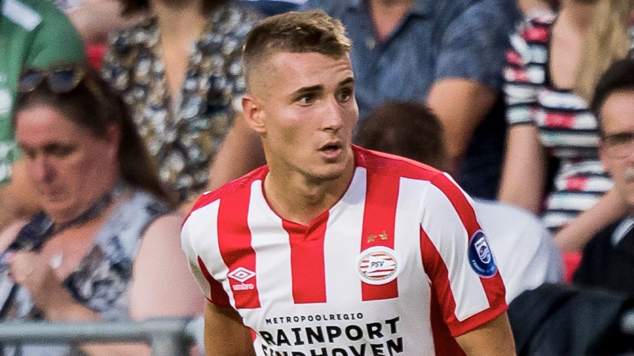 PSV verhuurt Sadílek aan Slovan Liberec