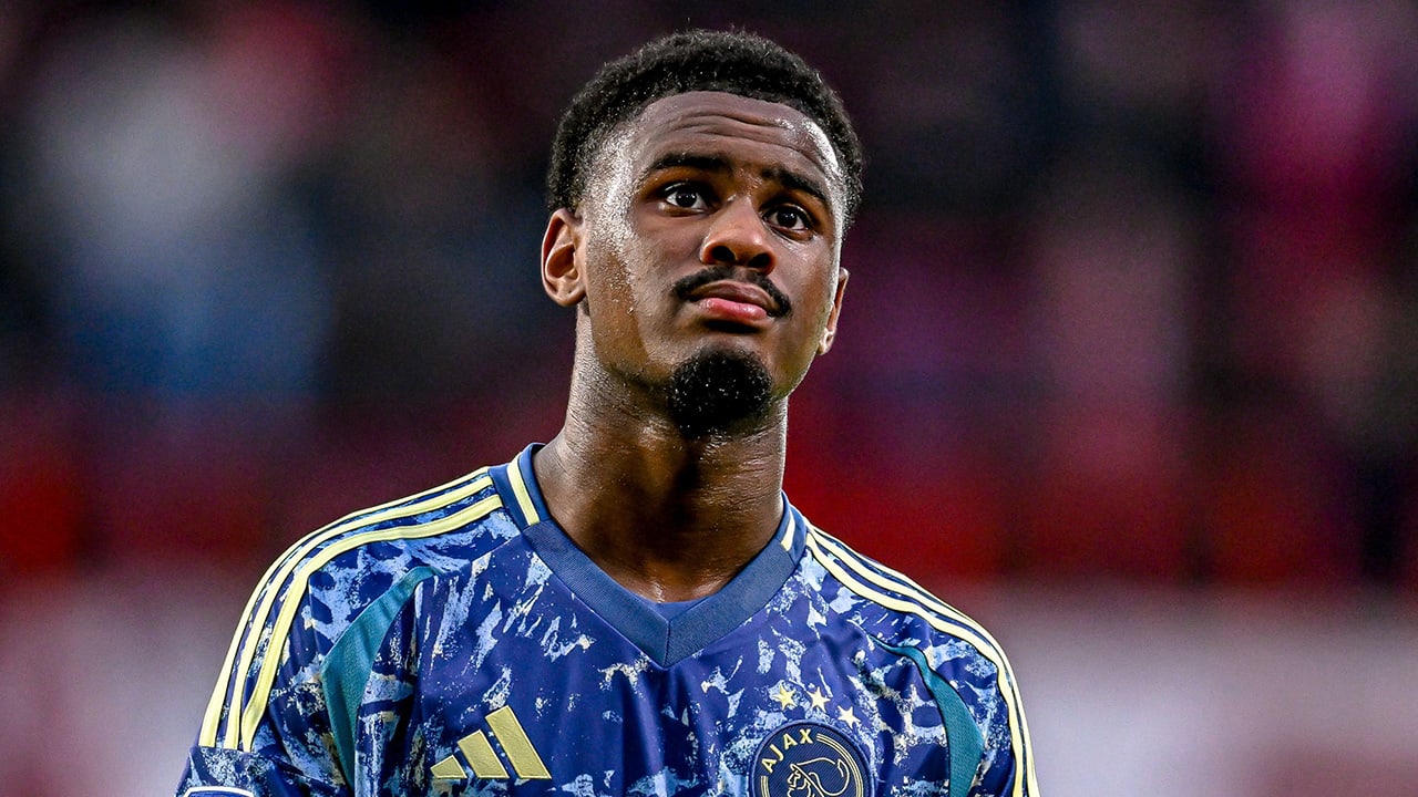 'Chelsea meldt zich bij Ajax voor Jorrel Hato'