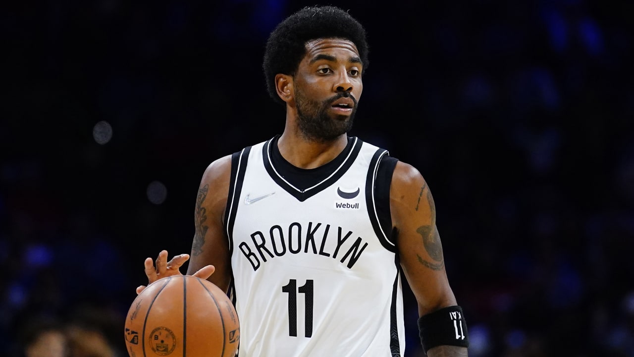 NBA beboet Brooklyn Nets wegens bezoek ongevaccineerde sterspeler Irving aan kleedkamer