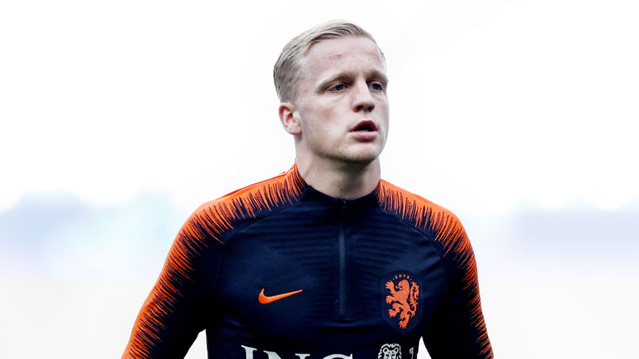 Donny van de Beek hoopt met transfer naar Frankfurt op nieuwe kansen in Oranje