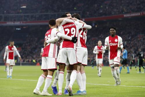 Ajax met selectie van 30 man naar Qatar