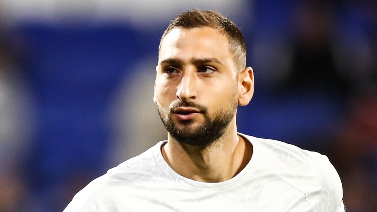 'Donnarumma en partner op brute wijze beroofd: vastgebonden en bedreigd met een wapen'