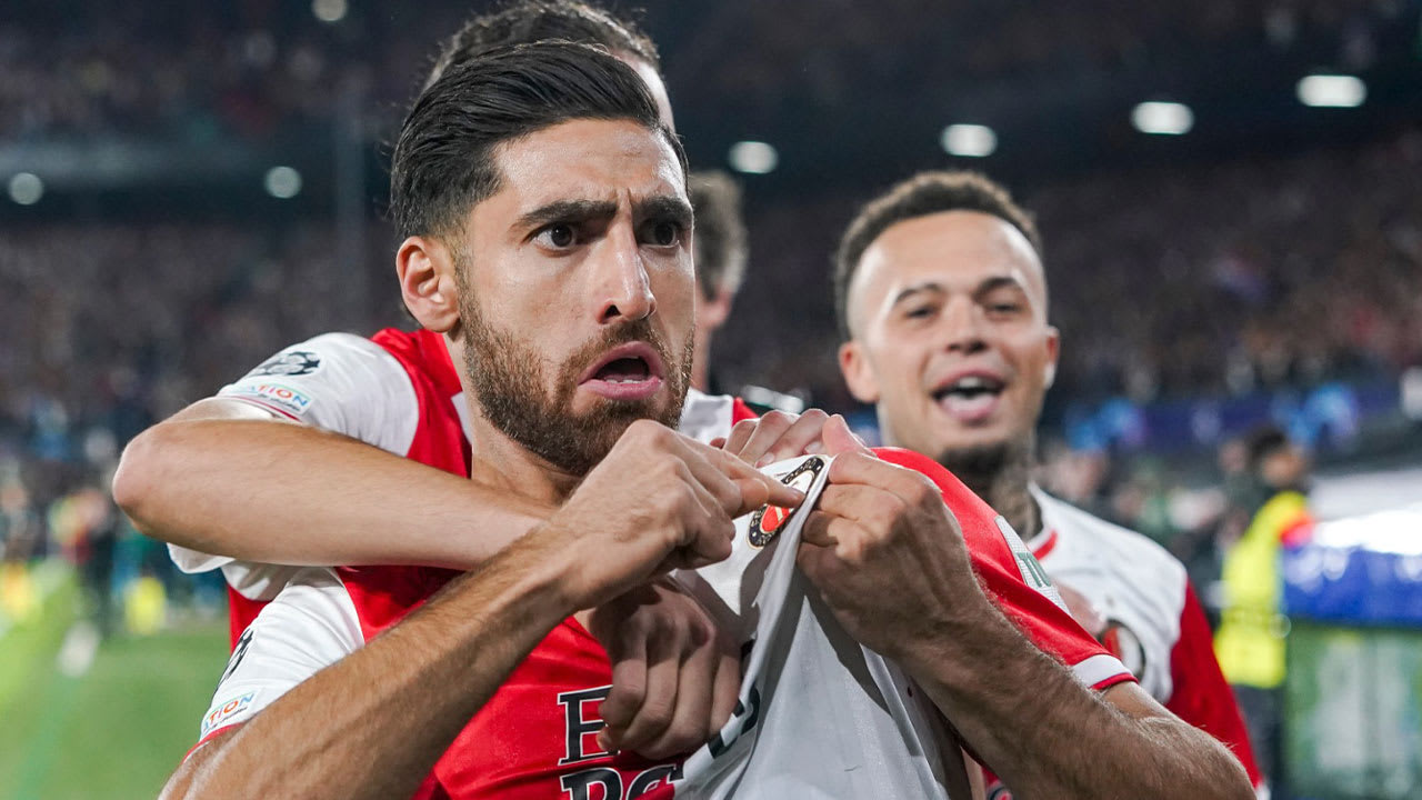 Feyenoord verslaat Celtic in De Kuip bij start Champions League