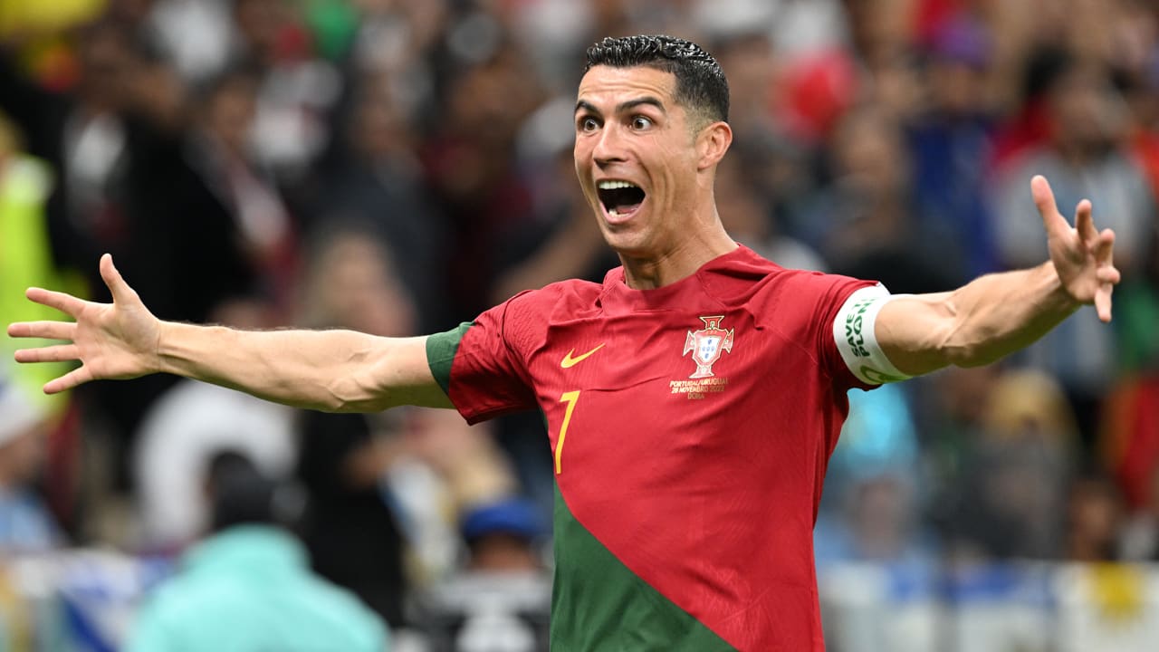 Cristiano Ronaldo reageert op geruchten over monstercontract bij nieuwe club