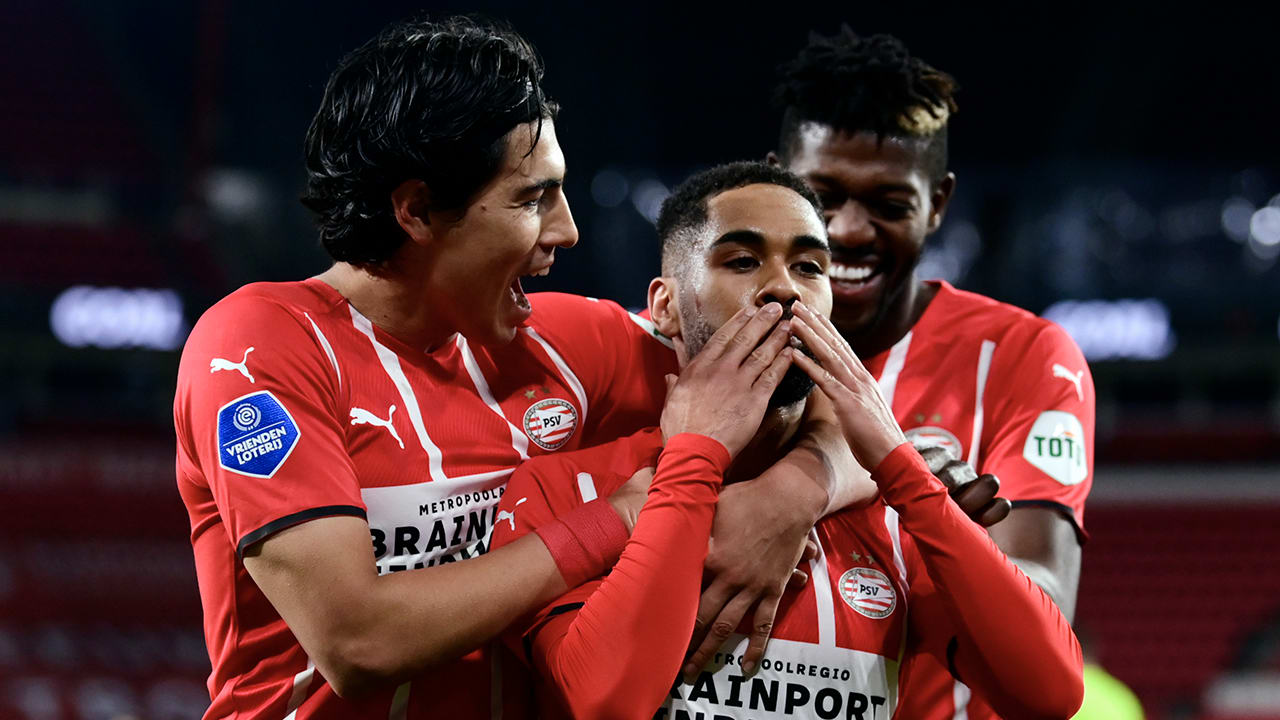 PSV walst in tweede helft over FC Utrecht heen