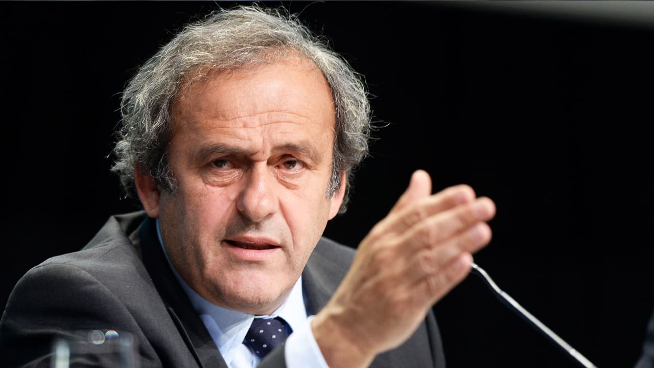 Platini reageert op toewijzing WK aan Qatar: 'Dat is precies waarom ik vóór heb gestemd' 