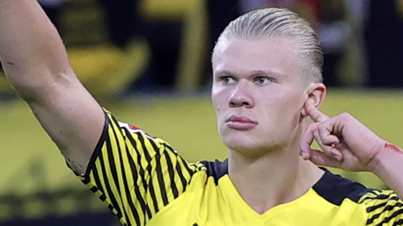 Dortmund-coach verklapt: 'Haaland kreeg knie van hem in zijn dijbeen'