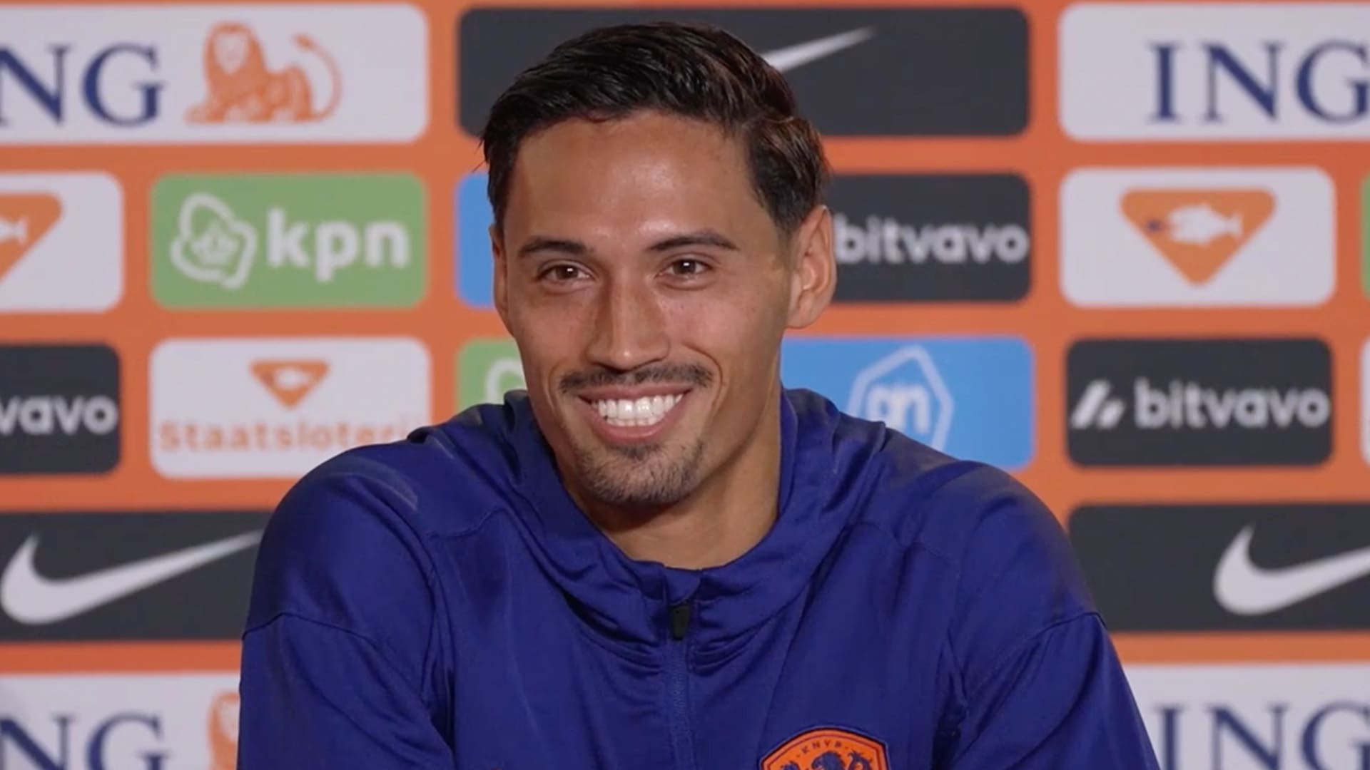 Reijnders kan eigen speelstijl ook bij Oranje hanteren: 'Die vrijheid krijg ik hier ook!'