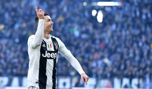 Ronaldo helpt Juventus alweer aan zege