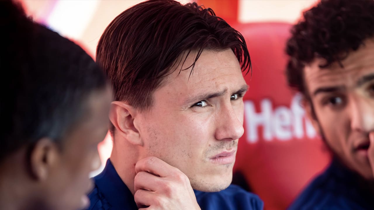 Berghuis onthult waarom hij op de bank zat bij Feyenoord