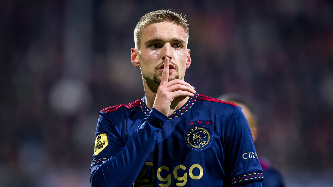 ‘Het doel is om alle prijzen te pakken met Ajax: het kampioenschap, de beker en de Europa League’