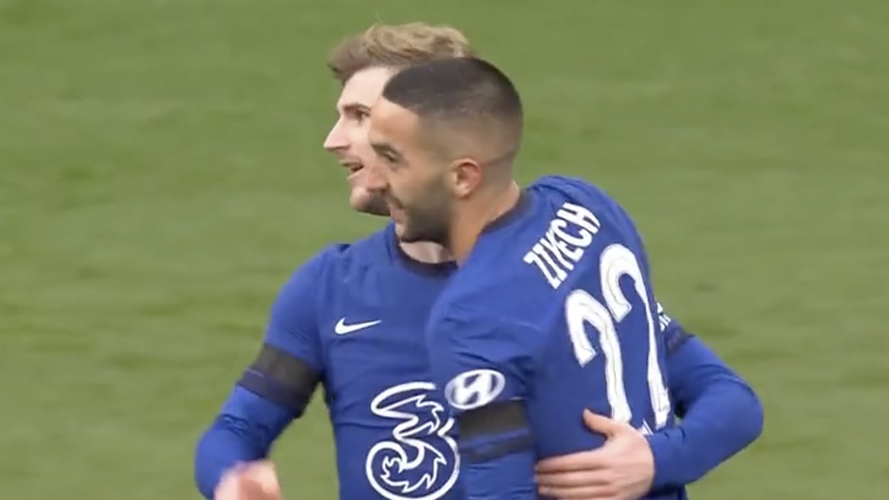 VIDEOGOAL: Ziyech zet Chelsea op voorsprong in halve finale FA Cup tegen Man City