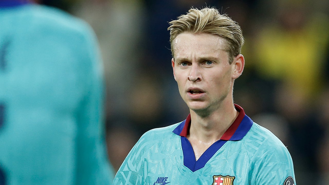 Frenkie de Jong op de bank tegen Bayern München