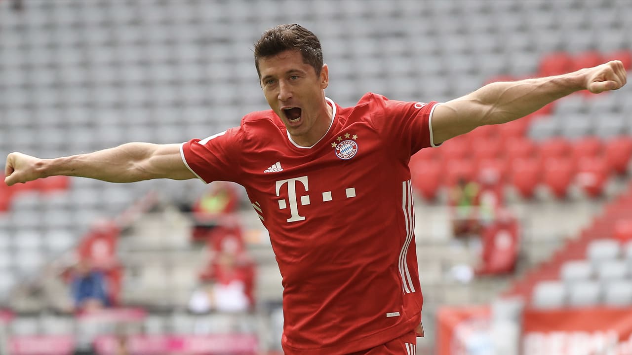Lewandowski leidt Bayern met vier doelpunten langs Hertha