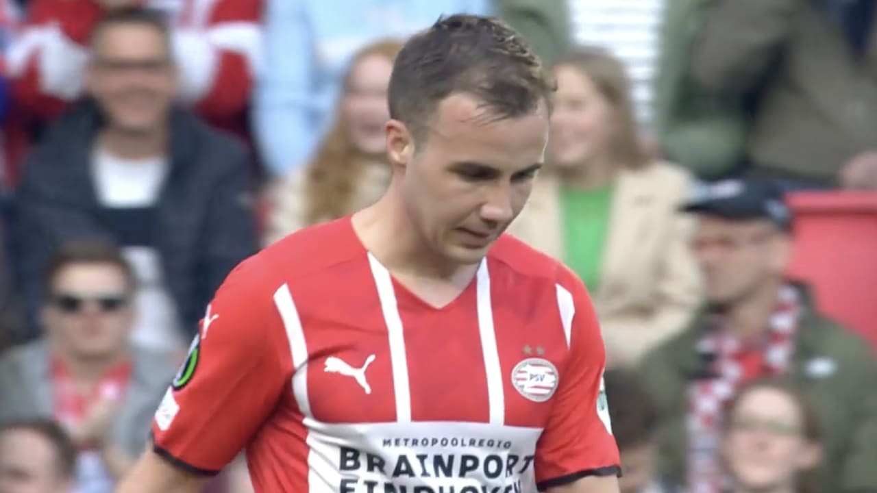 KANS: Götze schiet van dichtbij vol op doelman Schmeichel