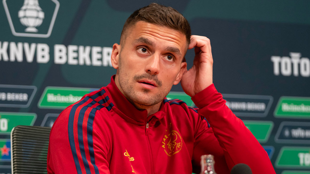 'Ajax-aanvoerder Dušan Tadić bezig met contractontbinding'