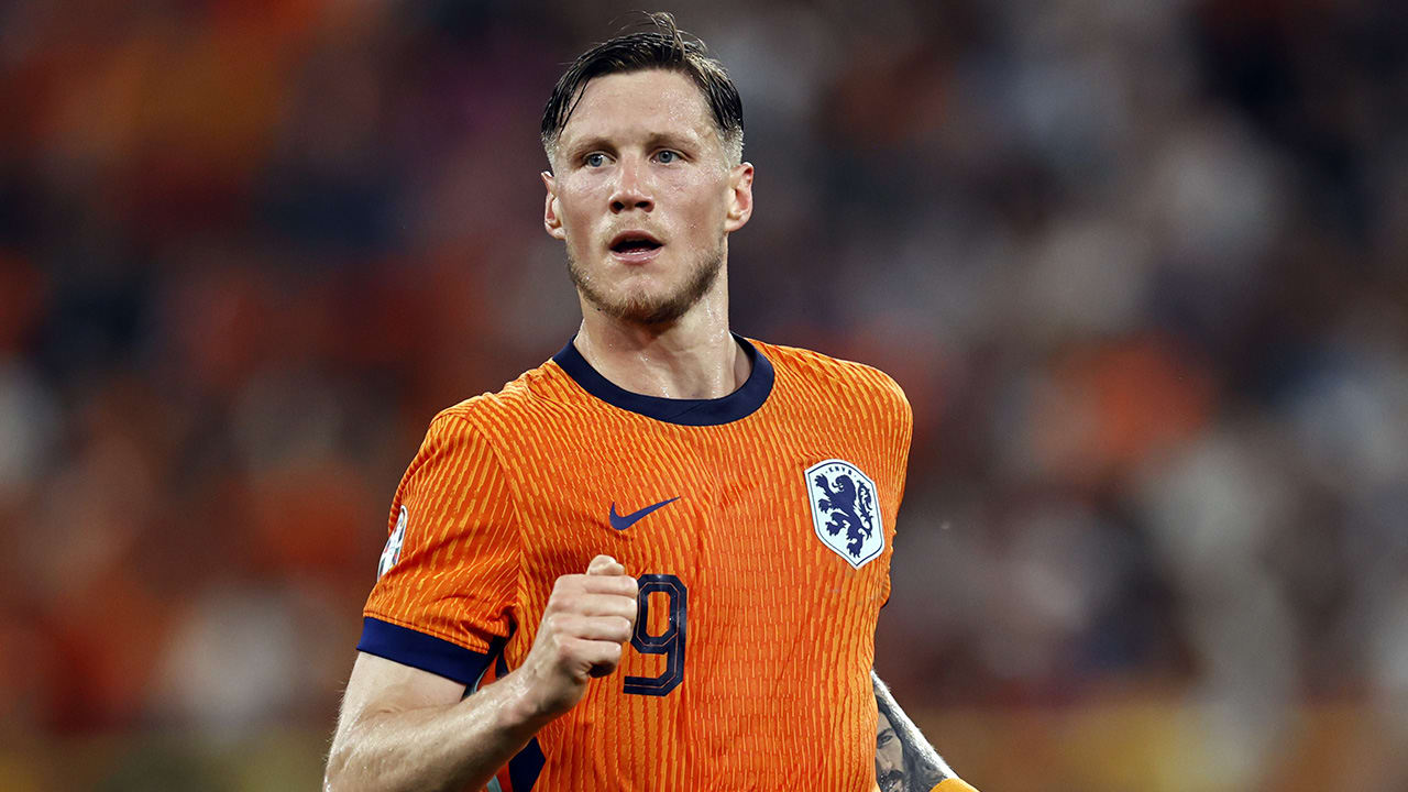 'Als ik Wout Weghorst was dan zou ik liever bij FC Twente tekenen'