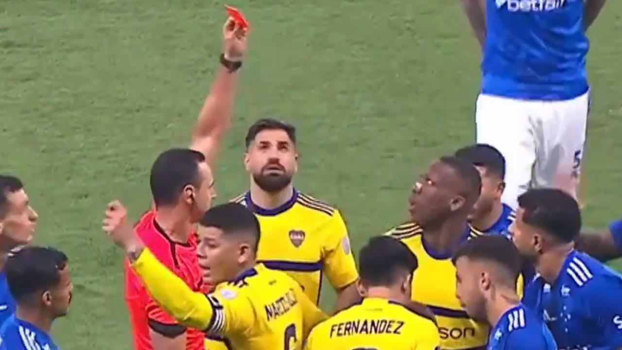 Video: Boca Juniors-verdediger krijgt al na negen seconden rode kaart 