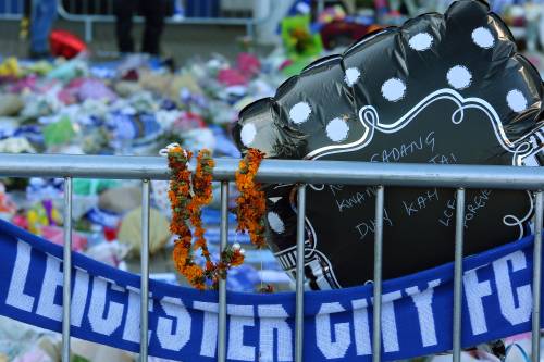 Leicester wint emotioneel duel bij Cardiff