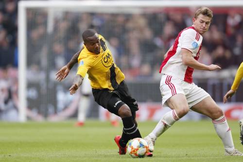 Ajax heeft PSV weer een beetje in het vizier