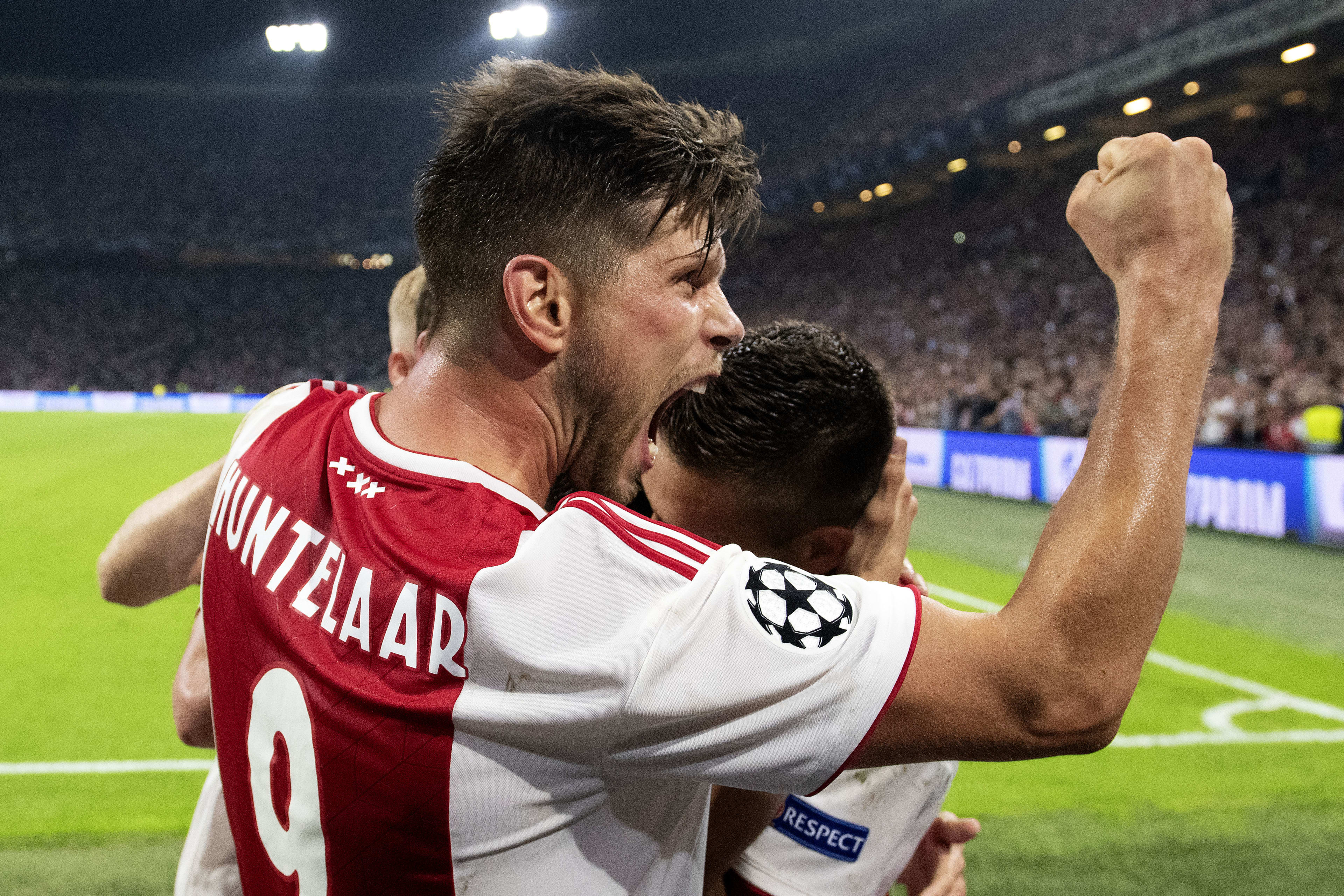 Huntelaar mogelijk op tijd fit voor Sparta