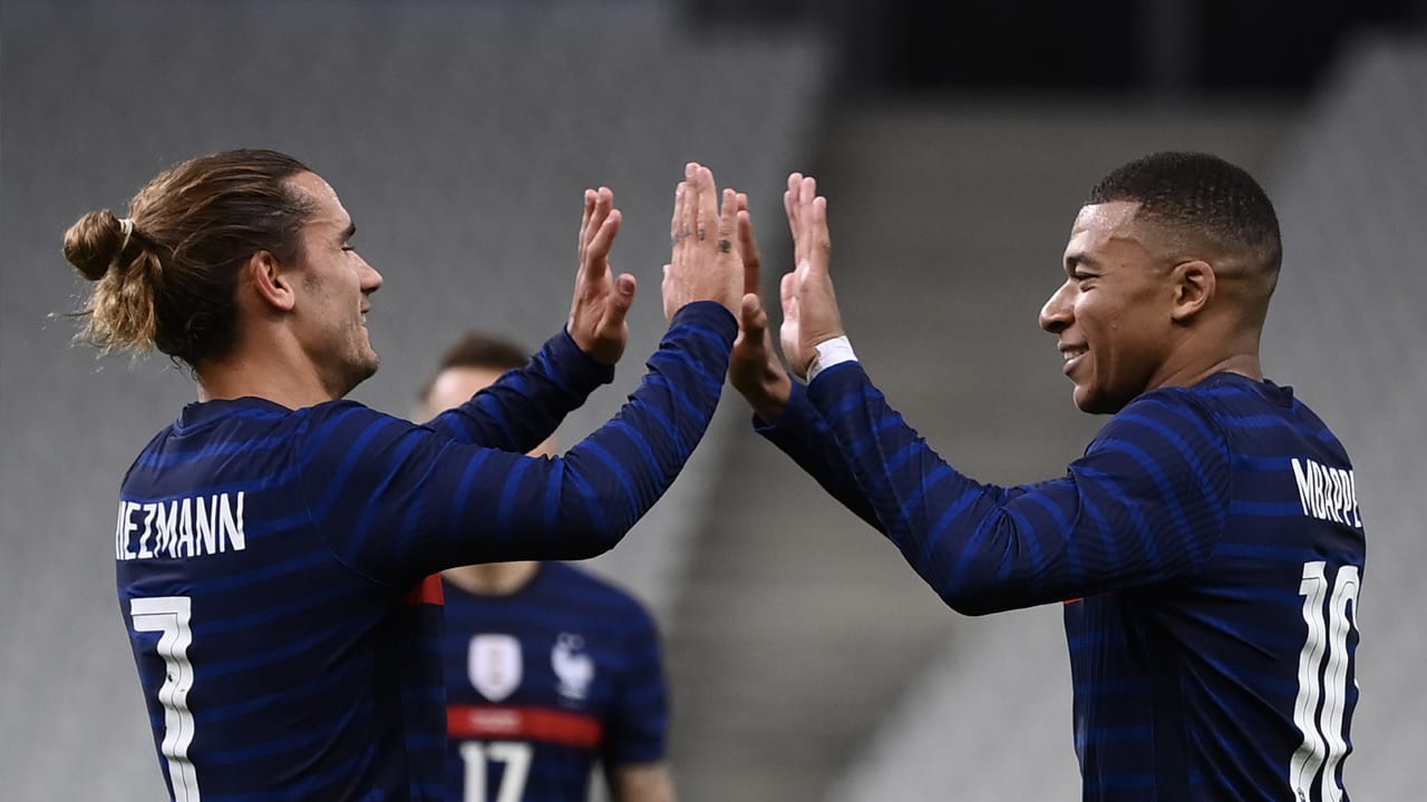 Wereldkampioen Frankrijk verslaat verzwakt Oekraïne met 7-1