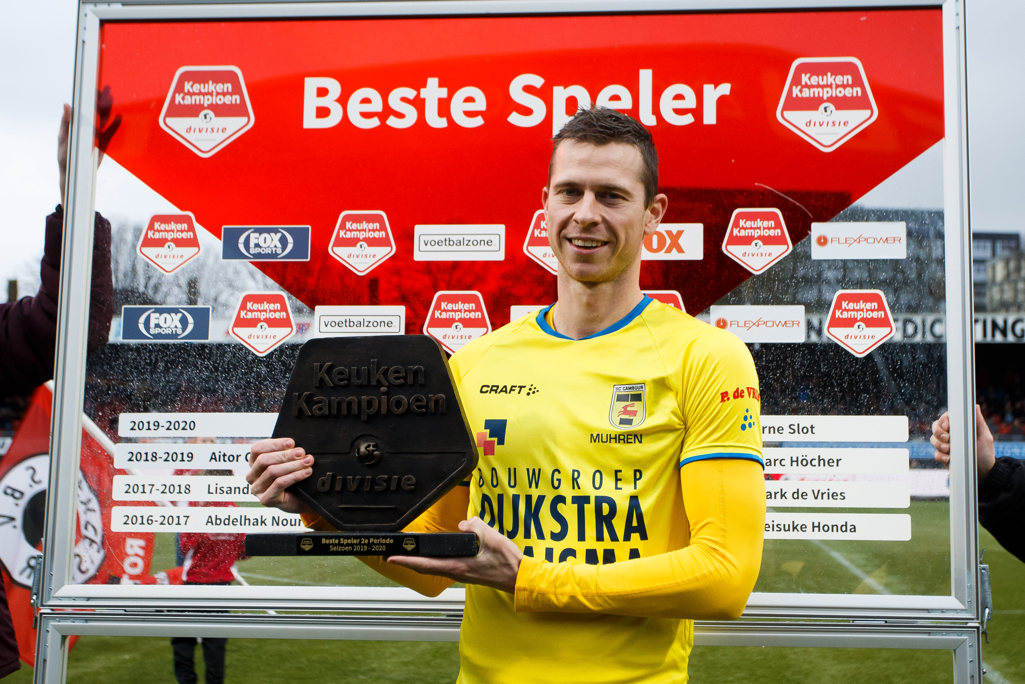 Cambuur-topscorer Mühren blijft in Nederland