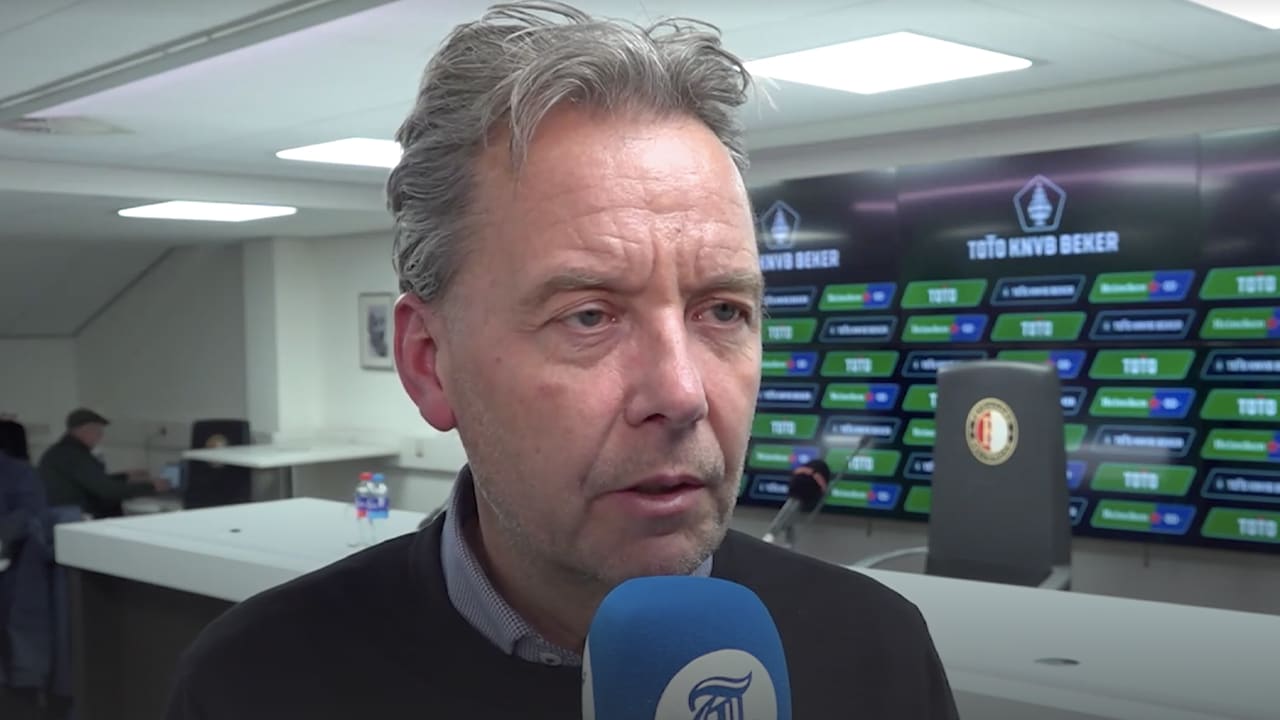 Valentijn: 'Feyenoord-Ajax had definitief gestaakt moeten worden'