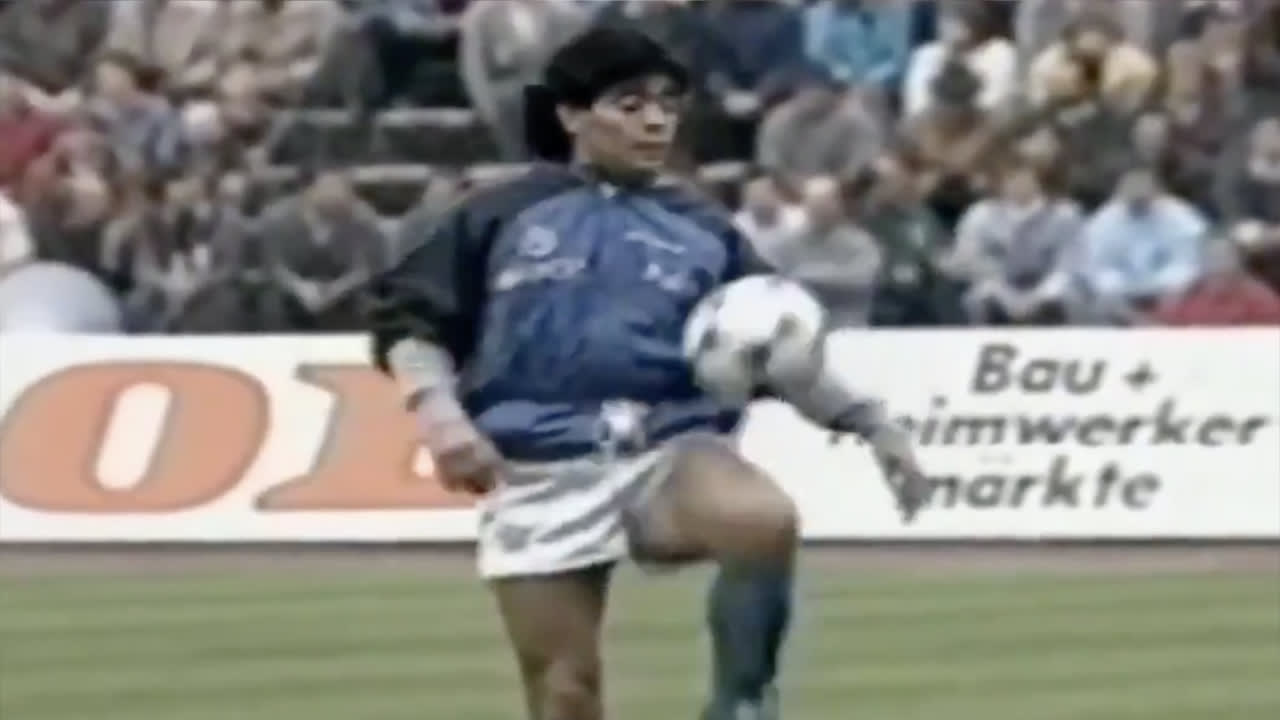 THROWBACK: De legendarische warming-up van Diego Armando Maradona